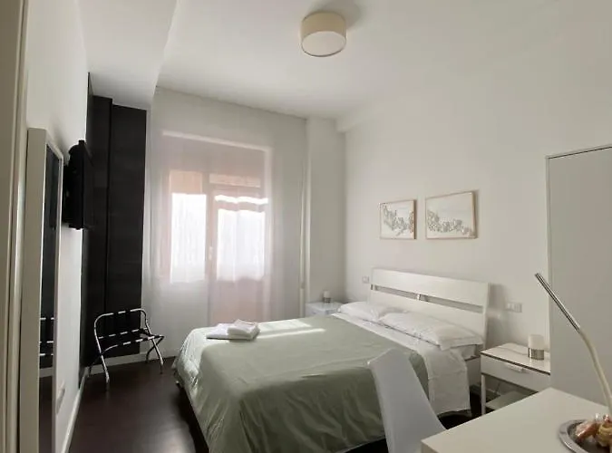 فندق مبيت وإفطار Domus Corso Umberto 18