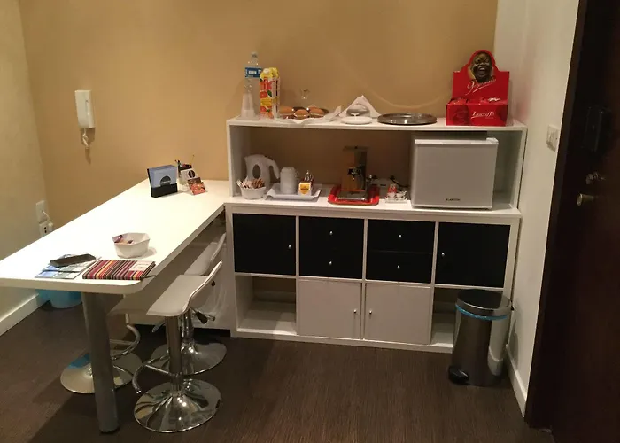 فندق مبيت وإفطار Domus Corso Umberto 18 4*