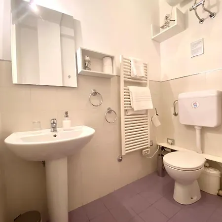 לינה וארוחת בוקר Domus Corso Umberto 18 4*