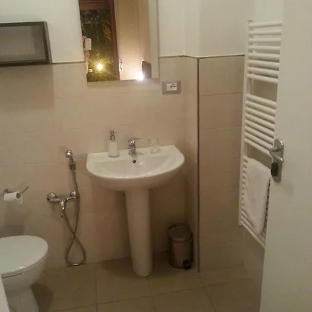 Domus Corso Umberto 18 4*